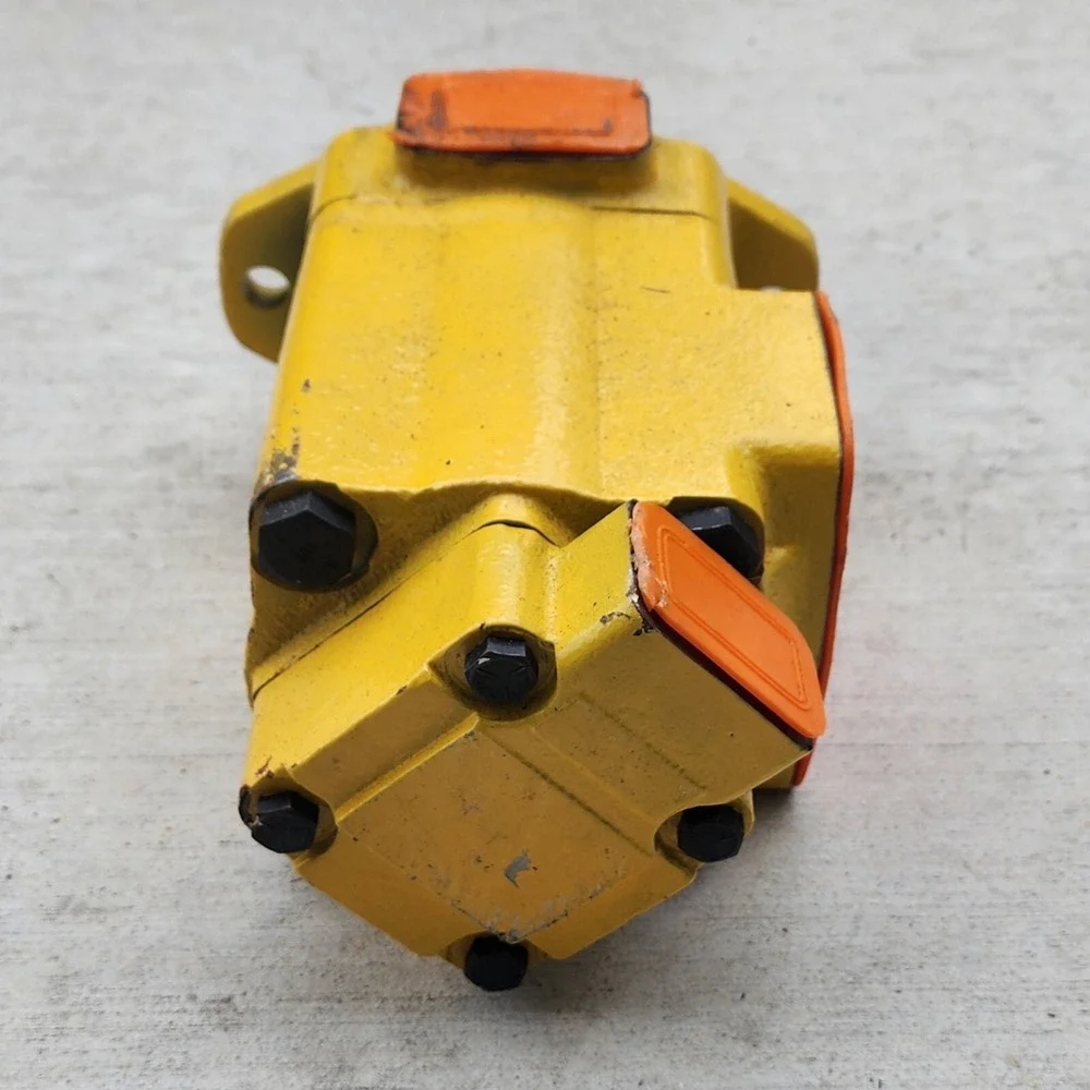 FOR‎ CAT 422-8175: PUMP-HYD VANE-GD 4228175 3306 ENGINE D25D
